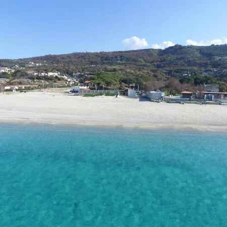 Aparthotel Villaggio Emmesse 4*