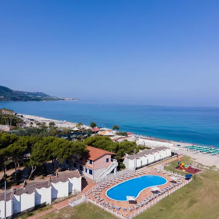 Villaggio Emmesse 4* Zambrone