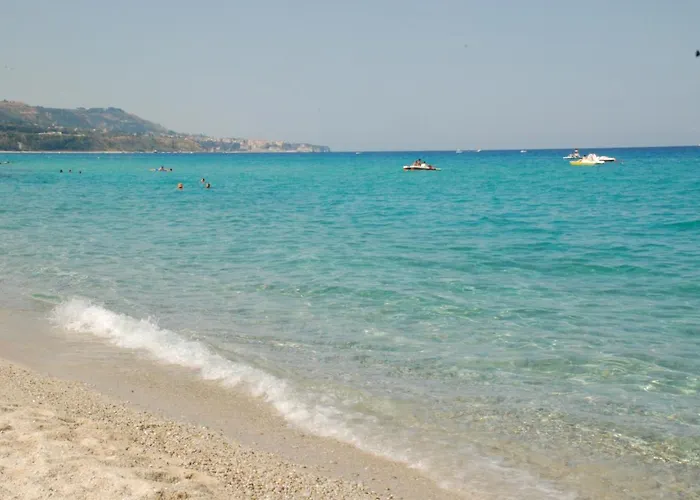 Emmesse מלון דירות 3*