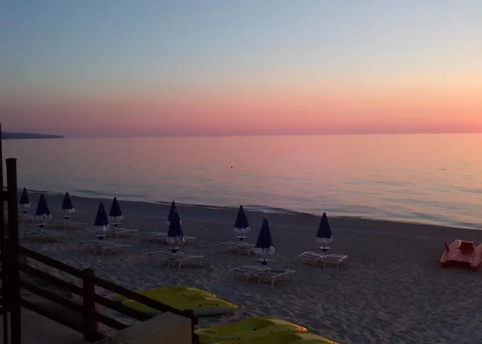 מלון דירות Emmesse 3*