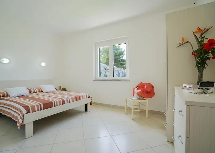 Emmesse מלון דירות