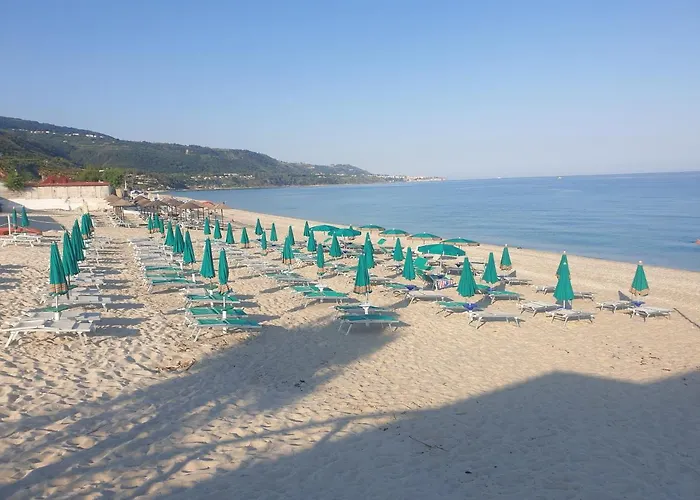 Emmesse 3* זמברונה