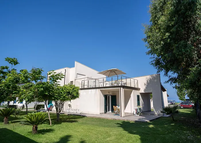 מלון דירות Emmesse 3*