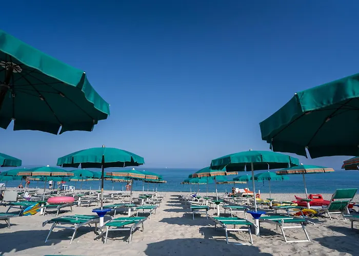 מלון דירות Emmesse 4*