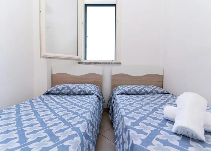 Emmesse 3* זמברונה