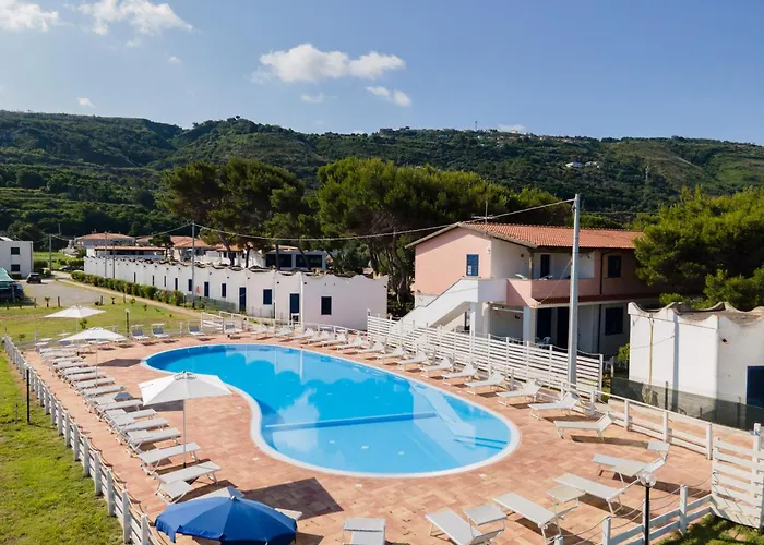 מלון דירות Emmesse 3*