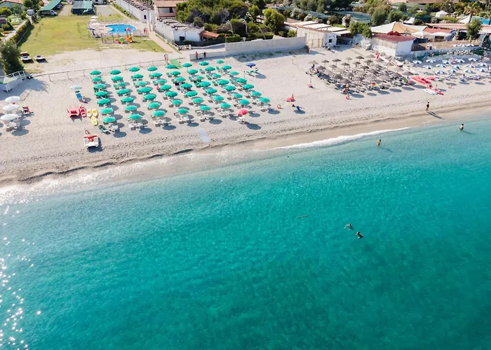 מלון דירות Emmesse 4*